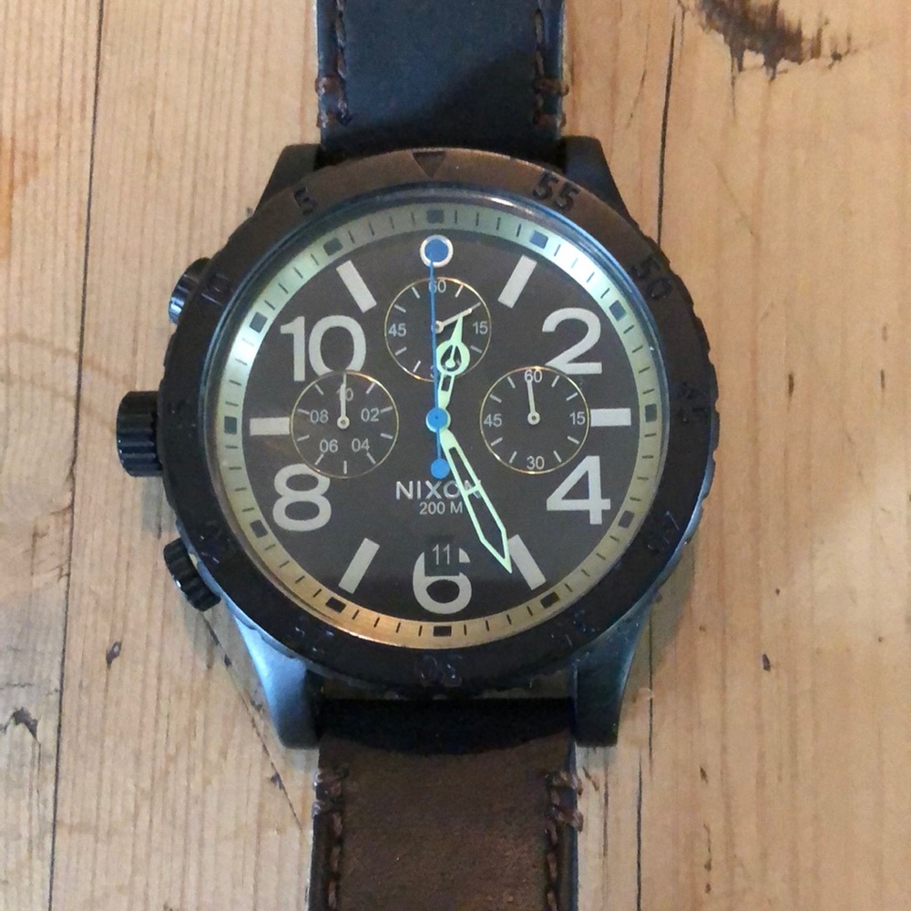 Nixon 48-20 watch